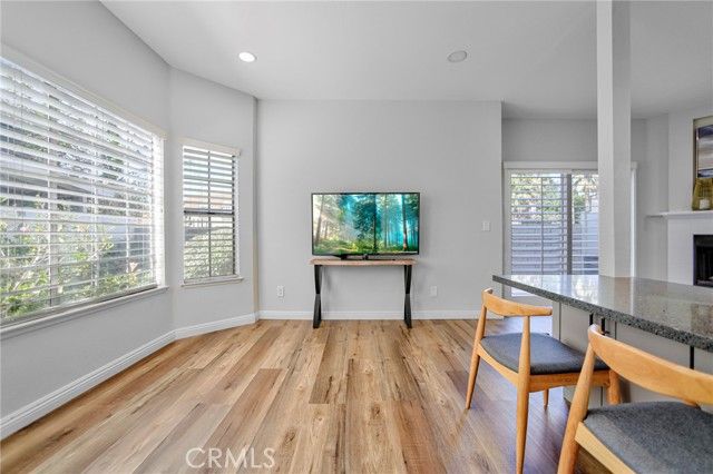 20851 Community Street 10, Winnetka (los Angeles), CA 91306