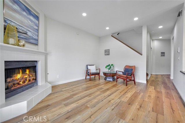 20851 Community Street 10, Winnetka (los Angeles), CA 91306