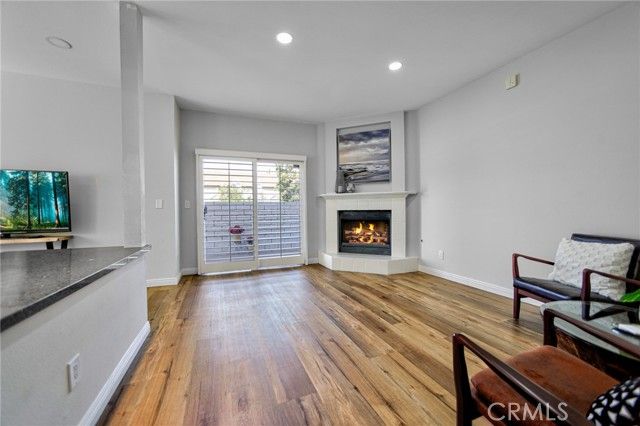 20851 Community Street 10, Winnetka (los Angeles), CA 91306