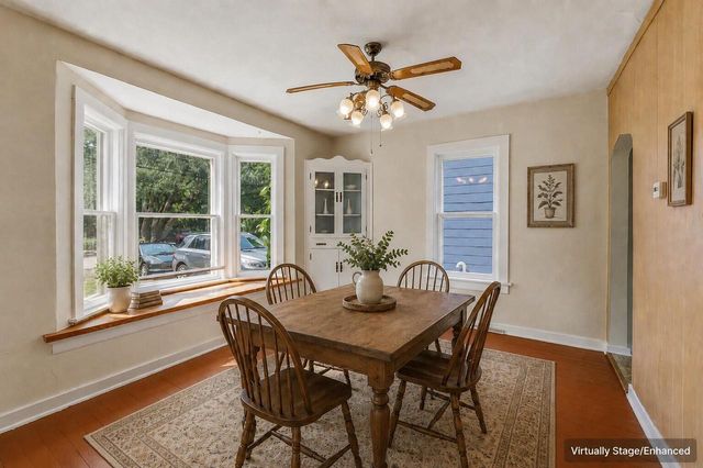 W379N8324 Mill STREET, Oconomowoc, WI 53066