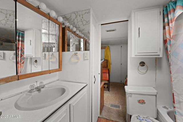 39984 MONTANA Drive, Salome, AZ 85348