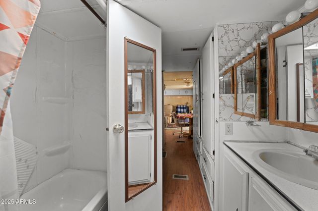 39984 MONTANA Drive, Salome, AZ 85348