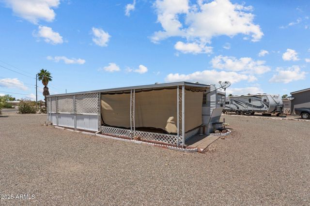 39984 MONTANA Drive, Salome, AZ 85348