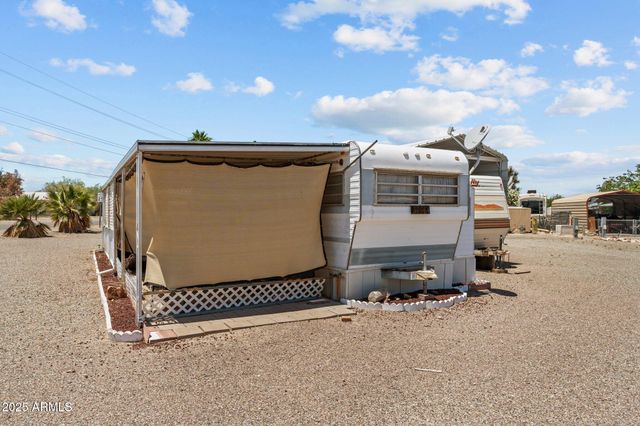 39984 MONTANA Drive, Salome, AZ 85348