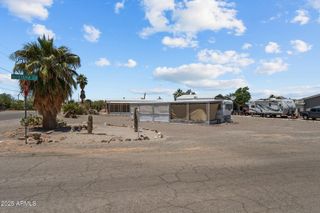 39984 MONTANA Drive, Salome, AZ 85348