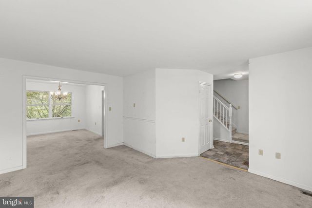 1422 CANTERBURY RD, Front Royal, VA 22630