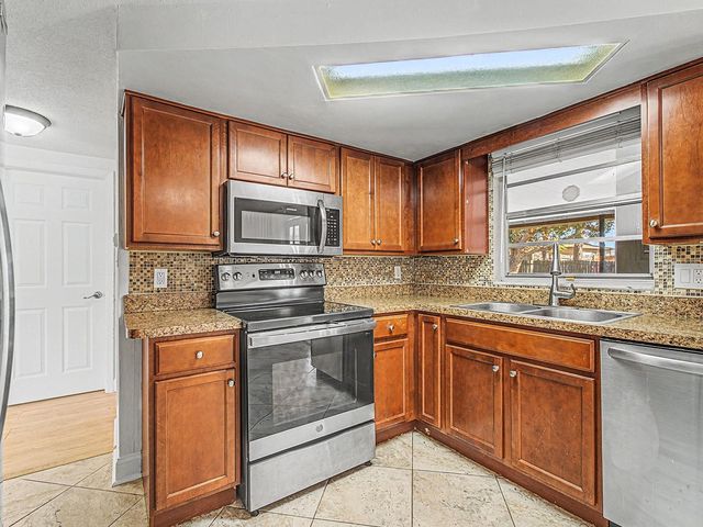 9430 GRAY FOX LANE, Port Richey, FL 34668