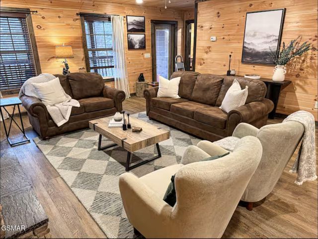 2117 Bluff Ridge Road, Sevierville, TN 37876