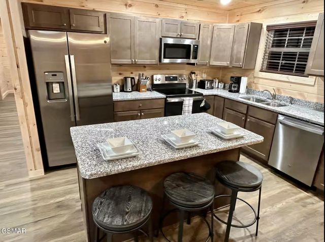 2117 Bluff Ridge Road, Sevierville, TN 37876