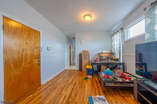 590 Hawthorne Ave, Irvington Twp., NJ 07112