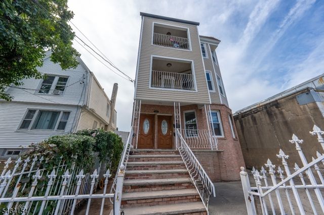 590 Hawthorne Ave, Irvington Twp., NJ 07112