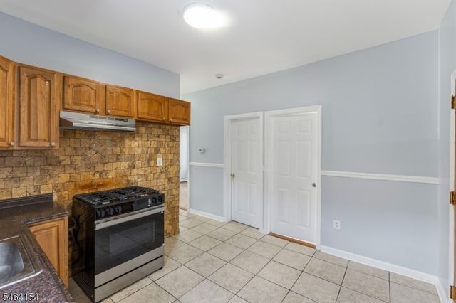590 Hawthorne Ave, Irvington Twp., NJ 07112