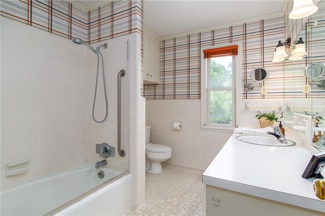 4402 WELLINGTON Boulevard, Alexandria, LA 71303