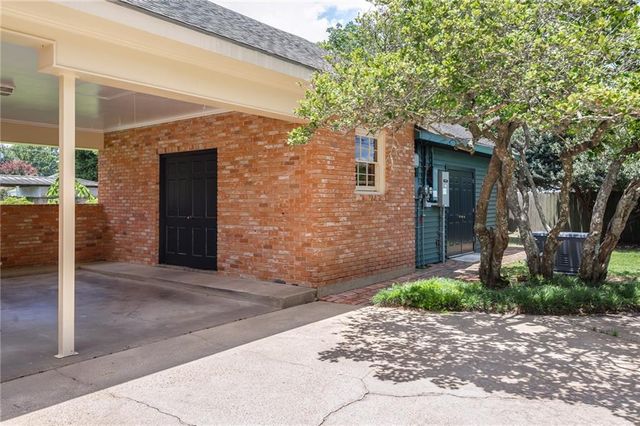 4402 WELLINGTON Boulevard, Alexandria, LA 71303