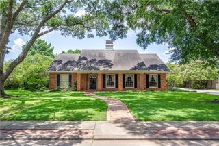 4402 WELLINGTON Boulevard, Alexandria, LA 71303