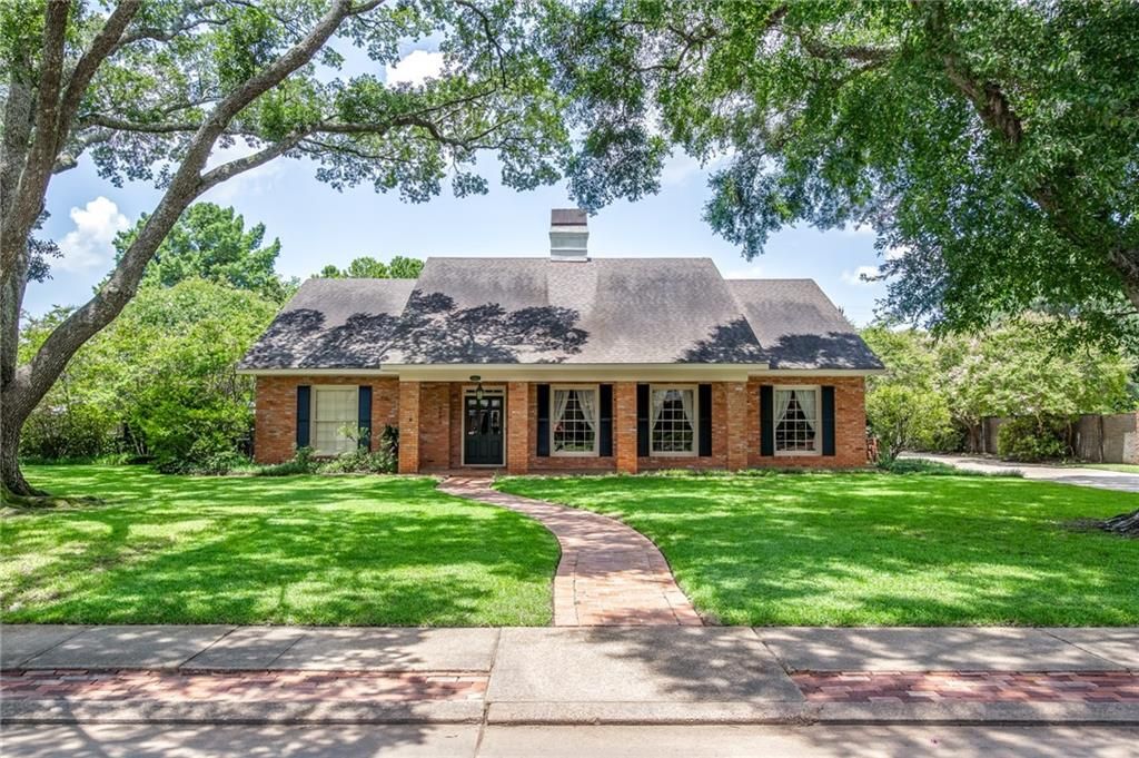 4402 WELLINGTON Boulevard, Alexandria, LA 71303