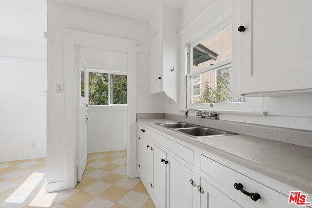 3320 Hamilton Way, Los Angeles, CA 90026