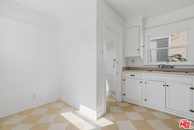 3320 Hamilton Way, Los Angeles, CA 90026