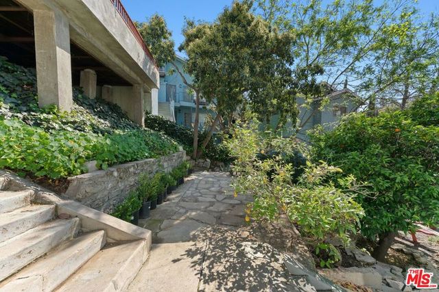 3320 Hamilton Way, Los Angeles, CA 90026