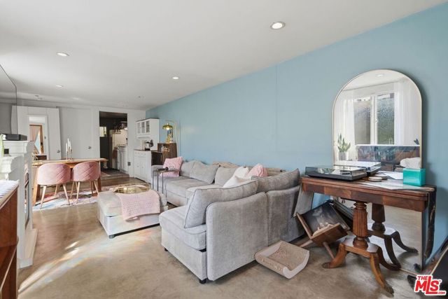 3320 Hamilton Way, Los Angeles, CA 90026