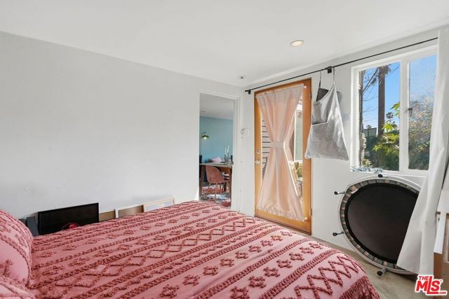 3320 Hamilton Way, Los Angeles, CA 90026