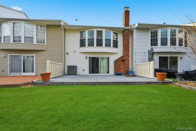 20 Manors Drive, Jericho, NY 11753