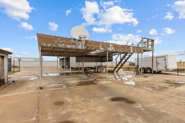 1408 E County Rd 120, Midland, TX 79706