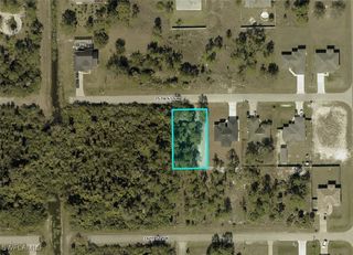 2609 35th ST SW, Lehigh Acres, FL 33976
