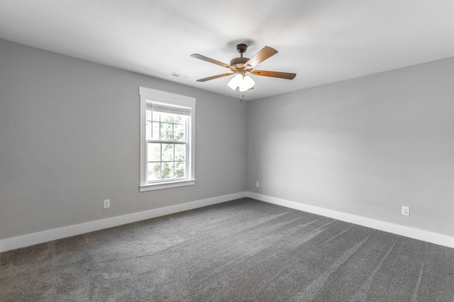 200 Eastview Cove Drive SE, Cleveland, TN 37323