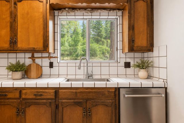 26495 Butterfield Ct, Pioneer, CA 95666