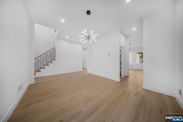 167 Palisades, Emerson, NJ 07630
