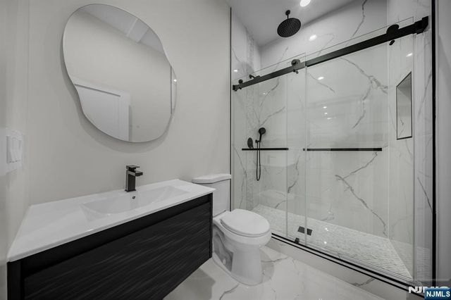 167 Palisades, Emerson, NJ 07630