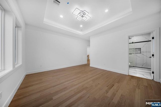 167 Palisades, Emerson, NJ 07630