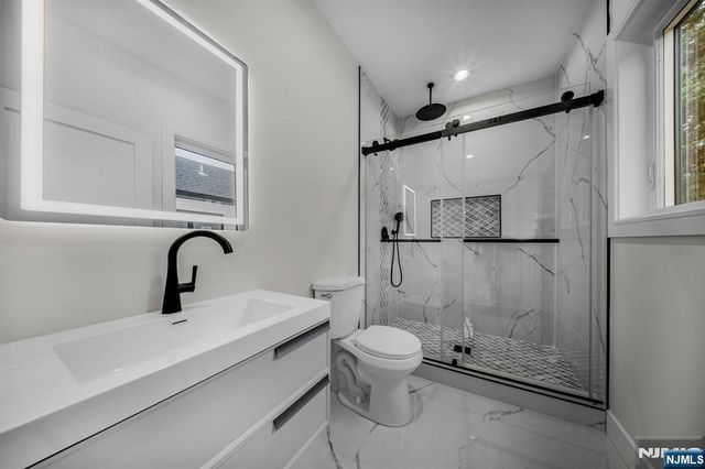 167 Palisades, Emerson, NJ 07630