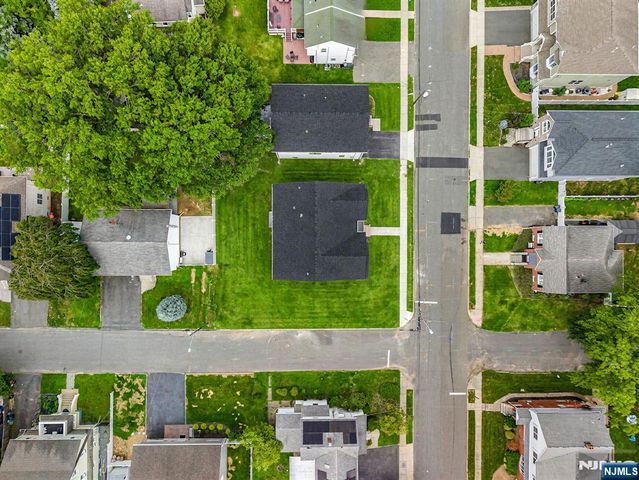167 Palisades, Emerson, NJ 07630