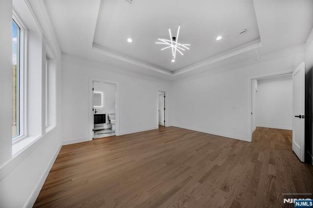 167 Palisades, Emerson, NJ 07630