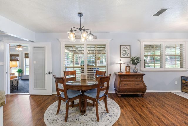 125 Golfview Drive, Hilltop Lakes, TX 77871