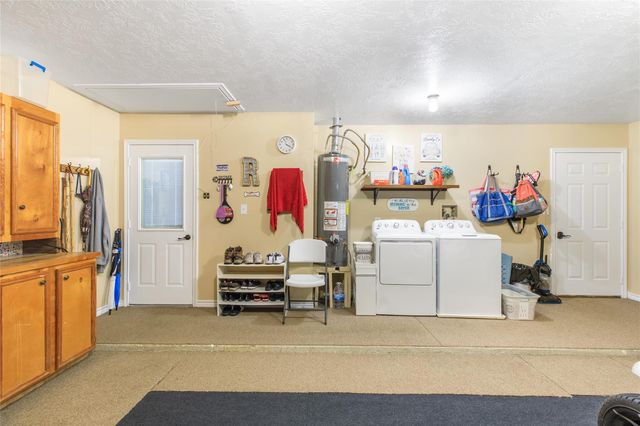 125 Golfview Drive, Hilltop Lakes, TX 77871