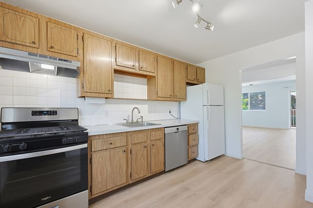 31 Bayberry Dr 4, Sharon, MA 02067