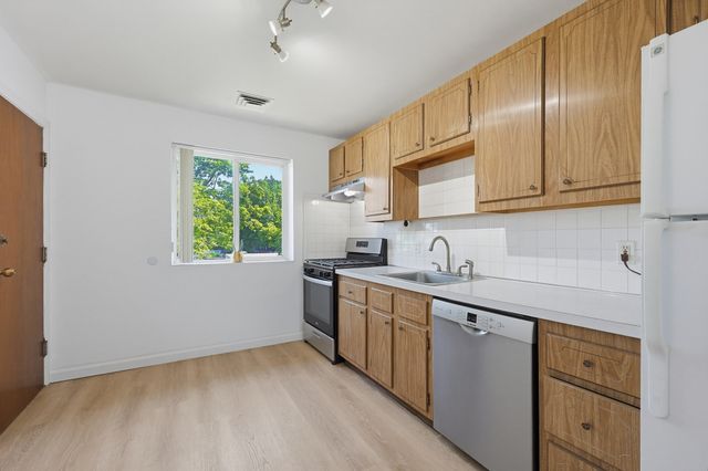 31 Bayberry Dr 4, Sharon, MA 02067