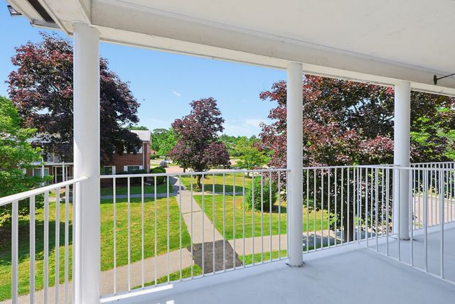 31 Bayberry Dr 4, Sharon, MA 02067