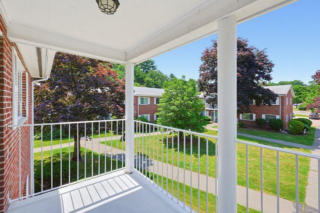 31 Bayberry Dr 4, Sharon, MA 02067