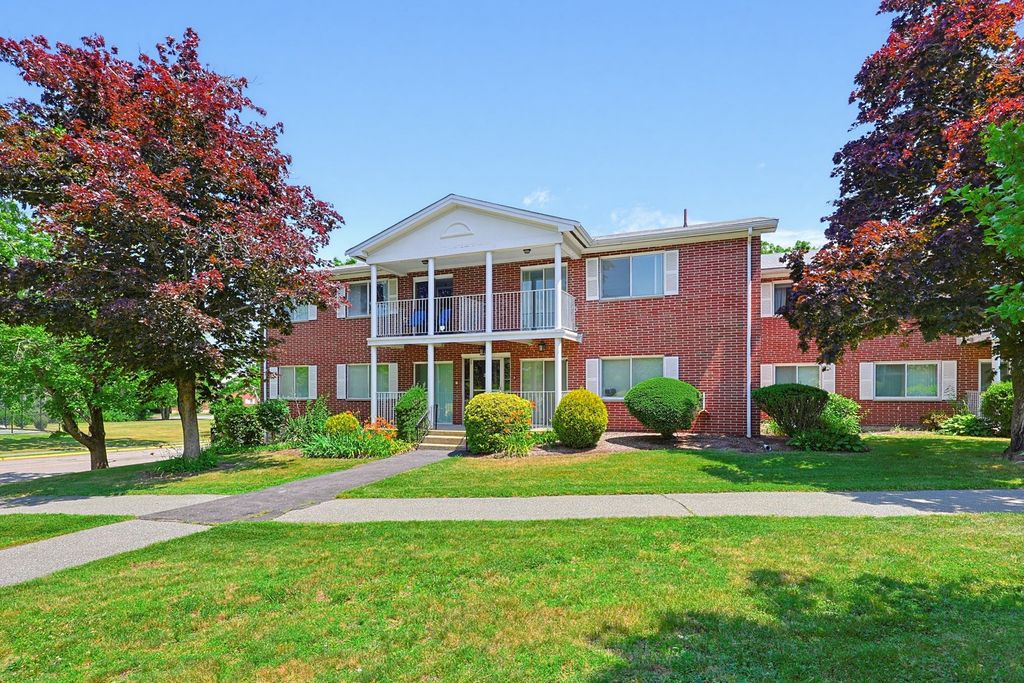 31 Bayberry Dr 4, Sharon, MA 02067