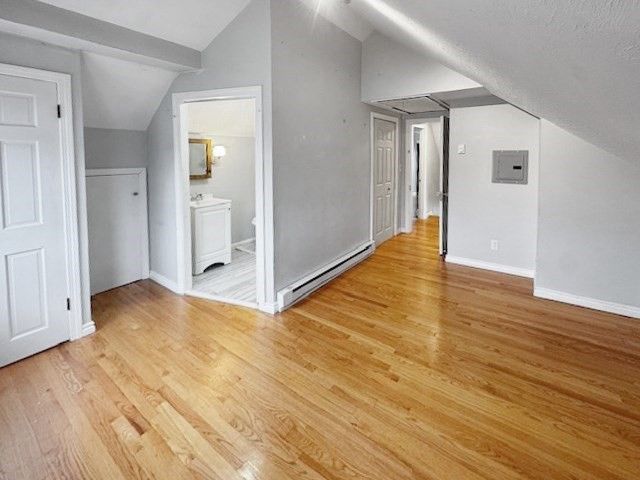 80 Delmont 2, Worcester, MA 01604