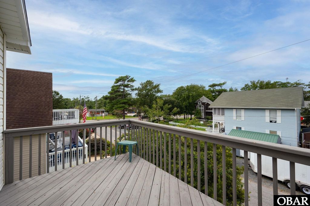 Image 20 of property listing at 204 Landing Lane, Manteo, NC 27954