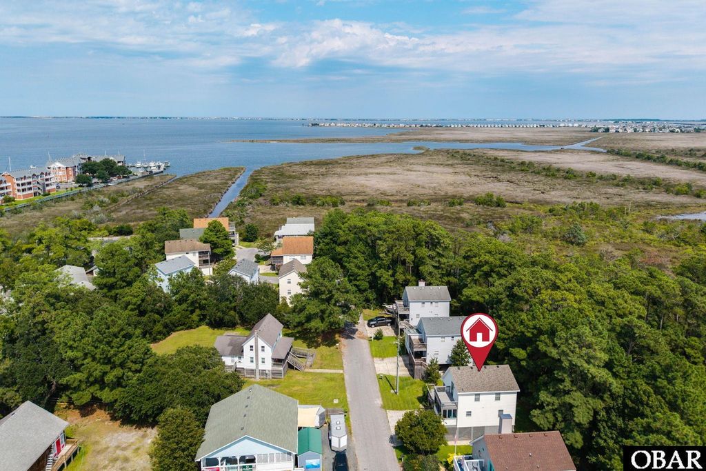 Image 27 of property listing at 204 Landing Lane, Manteo, NC 27954
