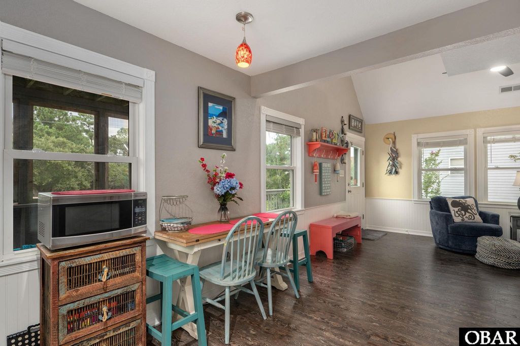 Image 6 of property listing at 204 Landing Lane, Manteo, NC 27954