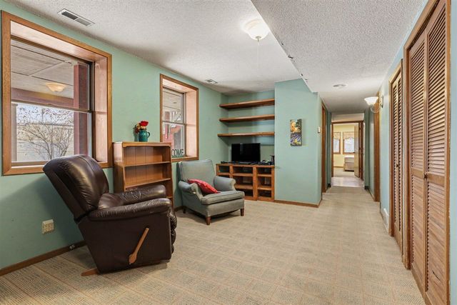 3135 Lakeshore Drive, Muskegon, MI 49441