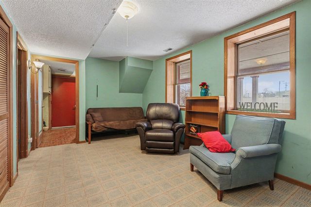 3135 Lakeshore Drive, Muskegon, MI 49441