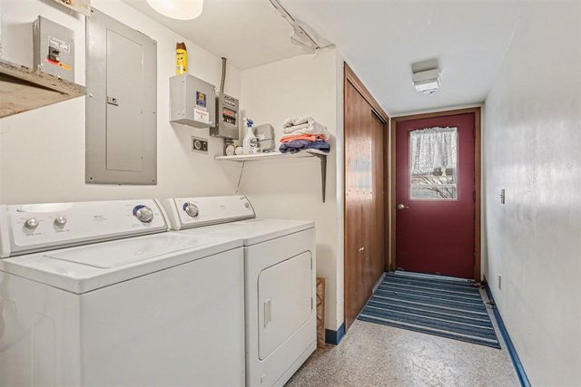 3135 Lakeshore Drive, Muskegon, MI 49441